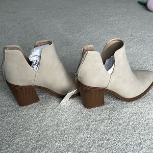 Women's Beige Ankle Boots